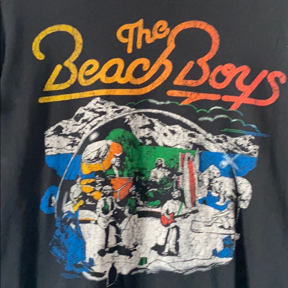 Young Men’s Beach Boys t-shirt